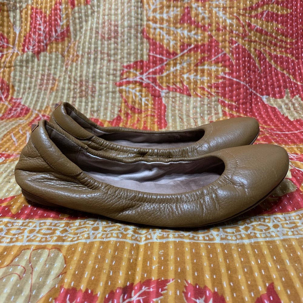 Elorie Tan Leather Ballet Flats Sz 7.5